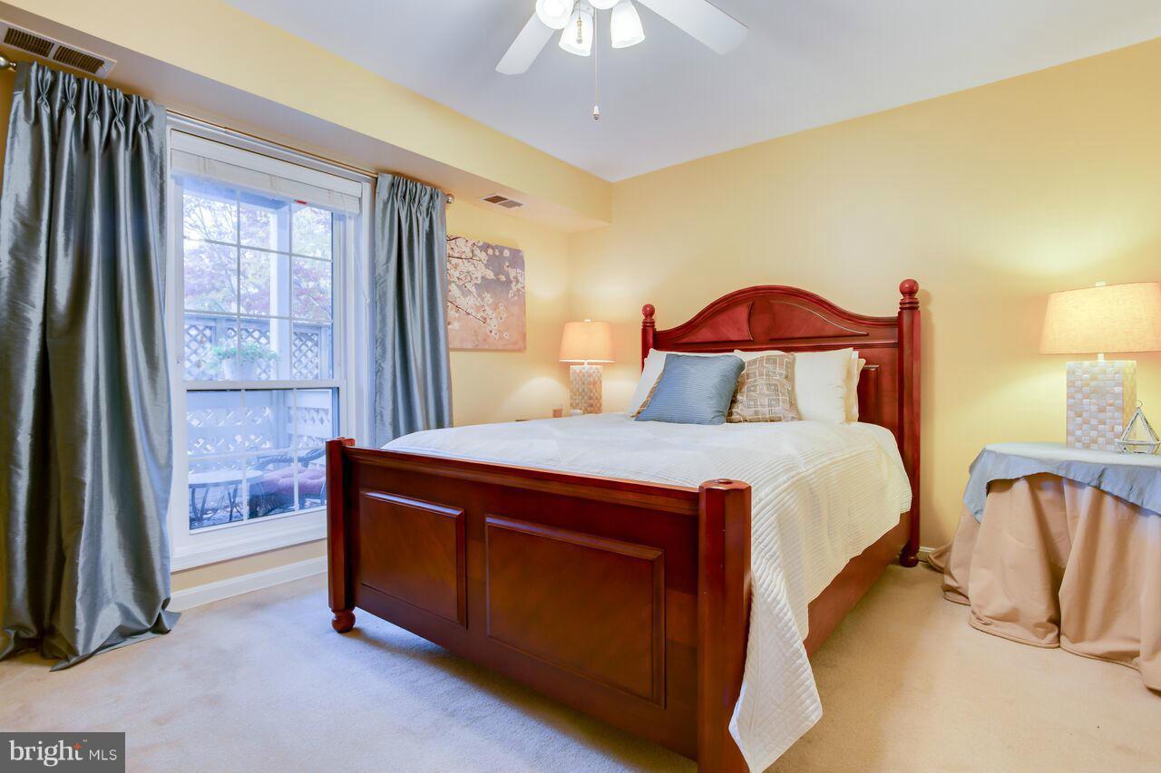 WILLOW POINT - Residential