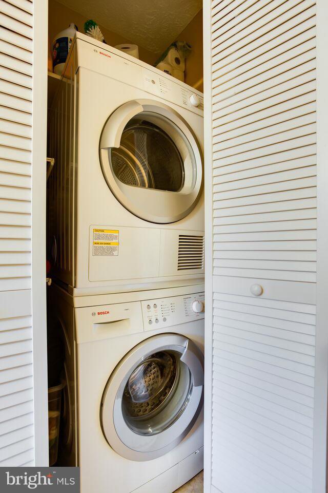 WILLOW POINT - Residential