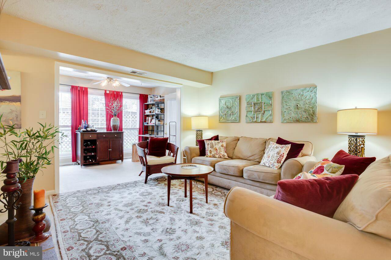 WILLOW POINT - Residential