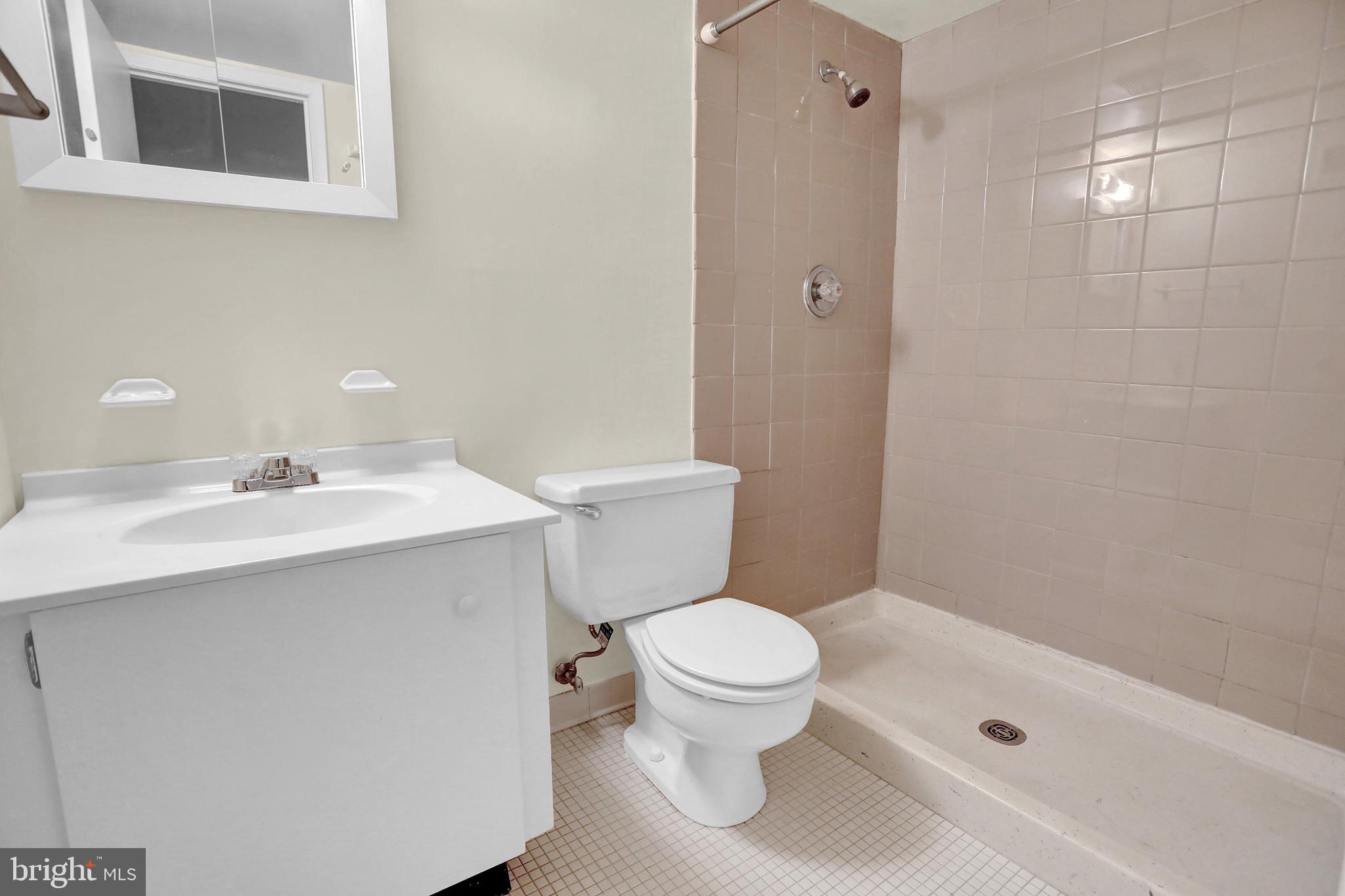 ROLAND SPRINGS - Residential