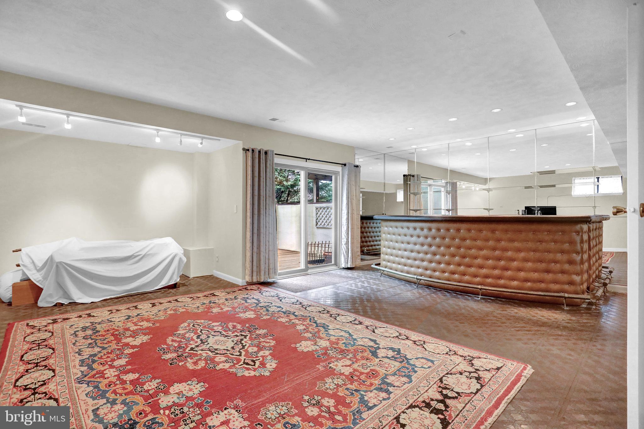 ROLAND SPRINGS - Residential