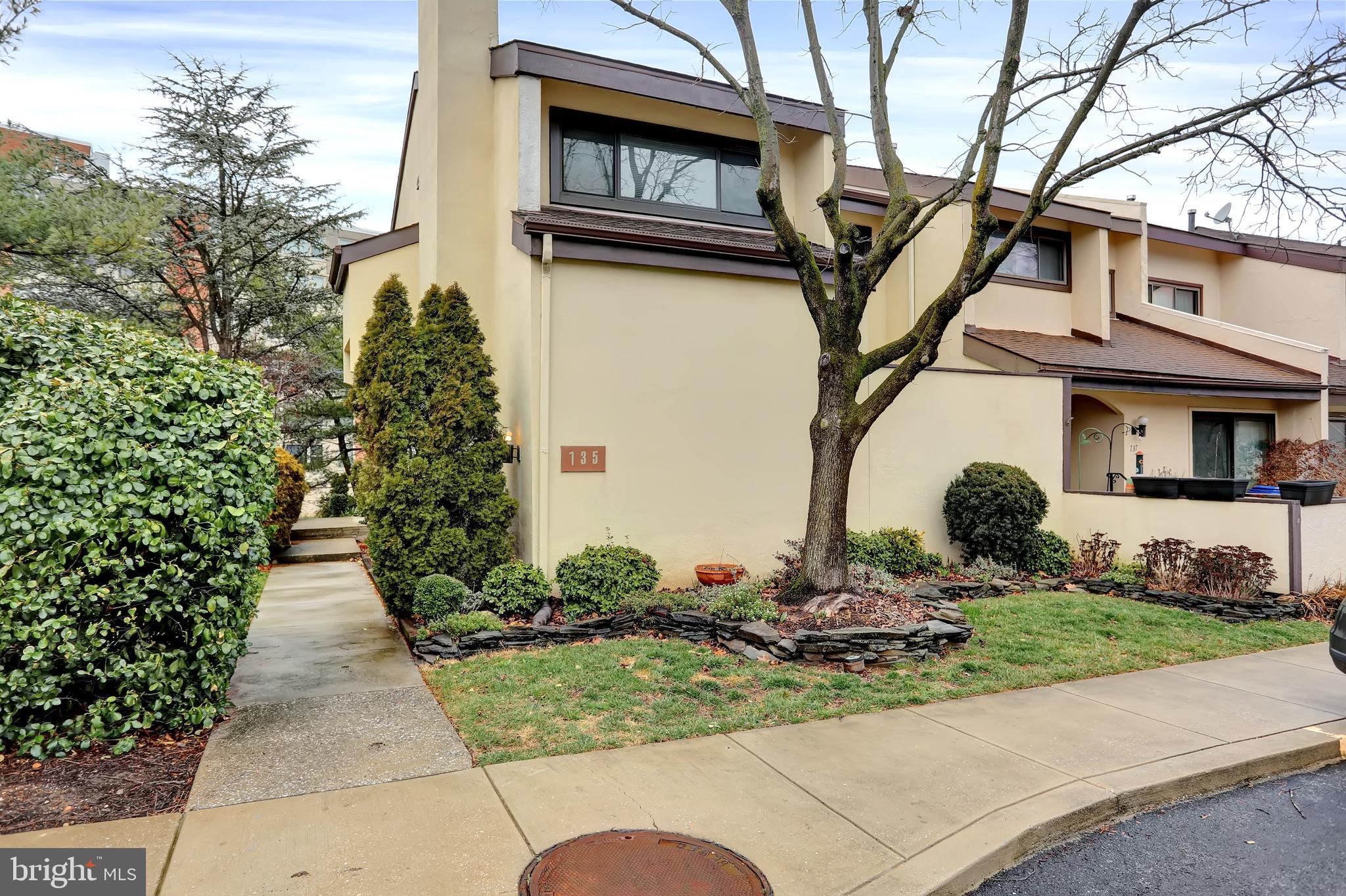 ROLAND SPRINGS - Residential