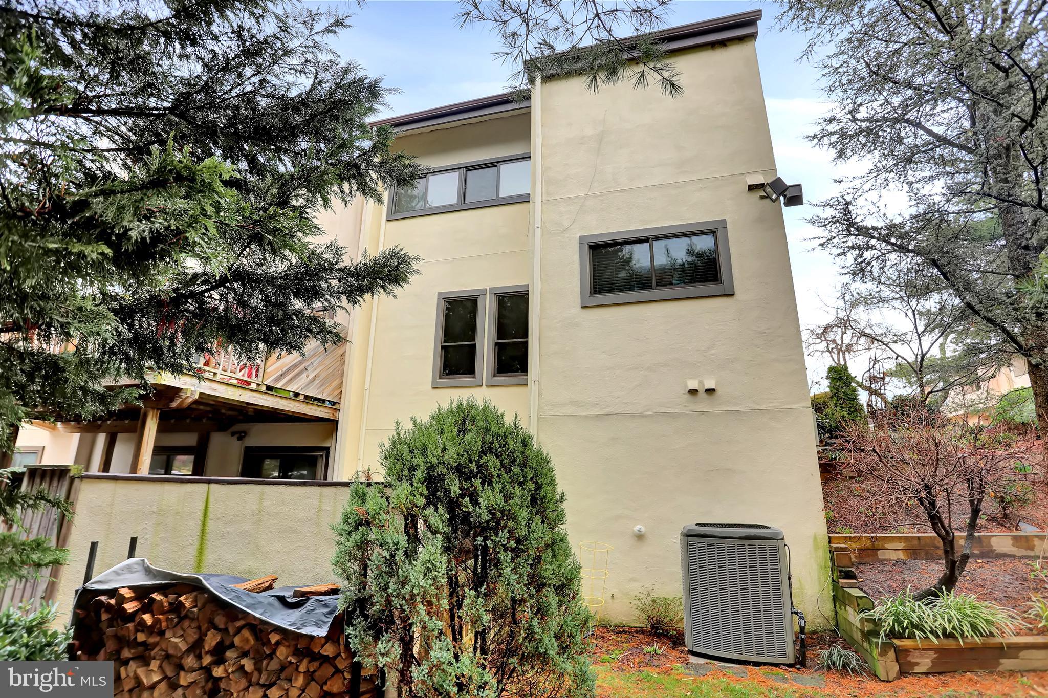 ROLAND SPRINGS - Residential