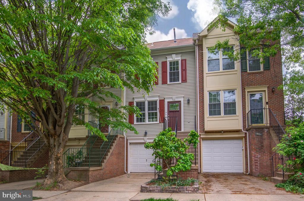 Photo of 7832 Gum Springs Village Drive, ALEXANDRIA, VA 22306 (MLS # VAFX2308146)
