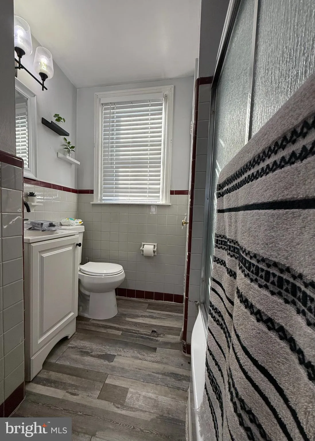 Philadelphia, Pennsylvania 19124, United States, 2 Bedrooms Bedrooms, ,1 BathroomBathrooms,Residential,Active,92247