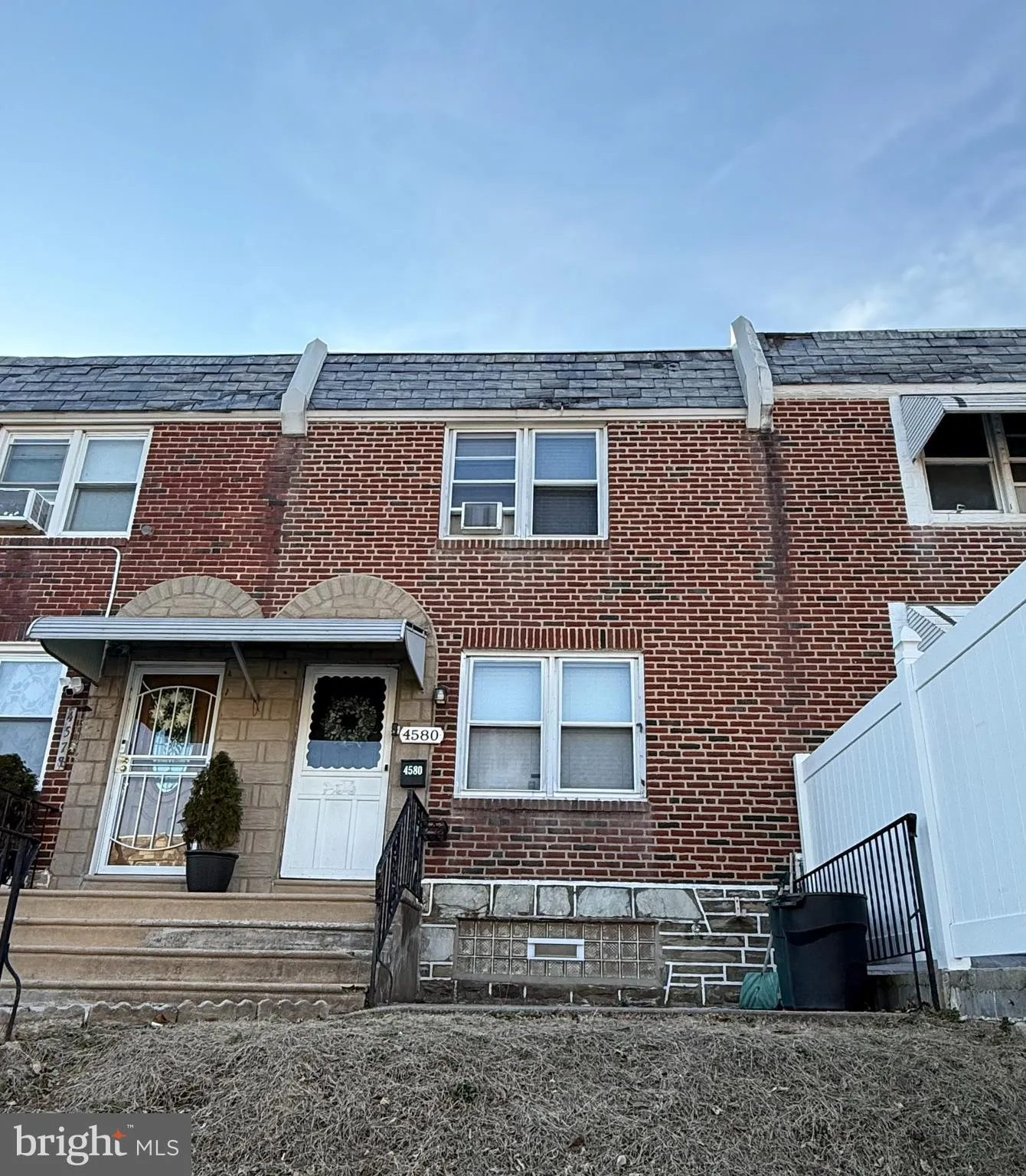 Philadelphia, Pennsylvania 19124, United States, 2 Bedrooms Bedrooms, ,1 BathroomBathrooms,Residential,Active,92247