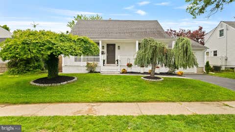 Photo of 35 Baltusrol Street, HAMILTON, NJ 08690 (MLS # NJME2077650)