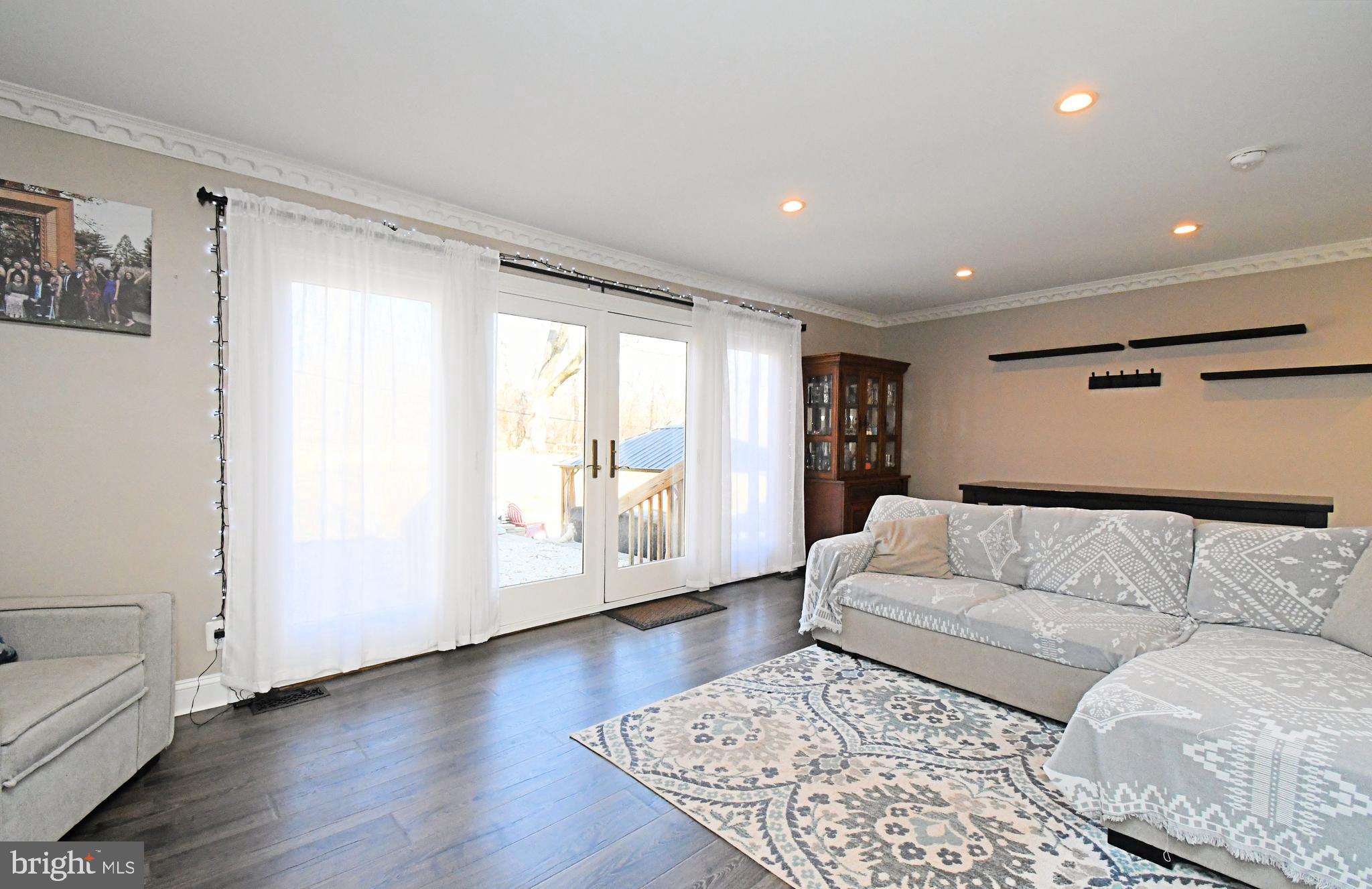 NORRISTOWN - Residential