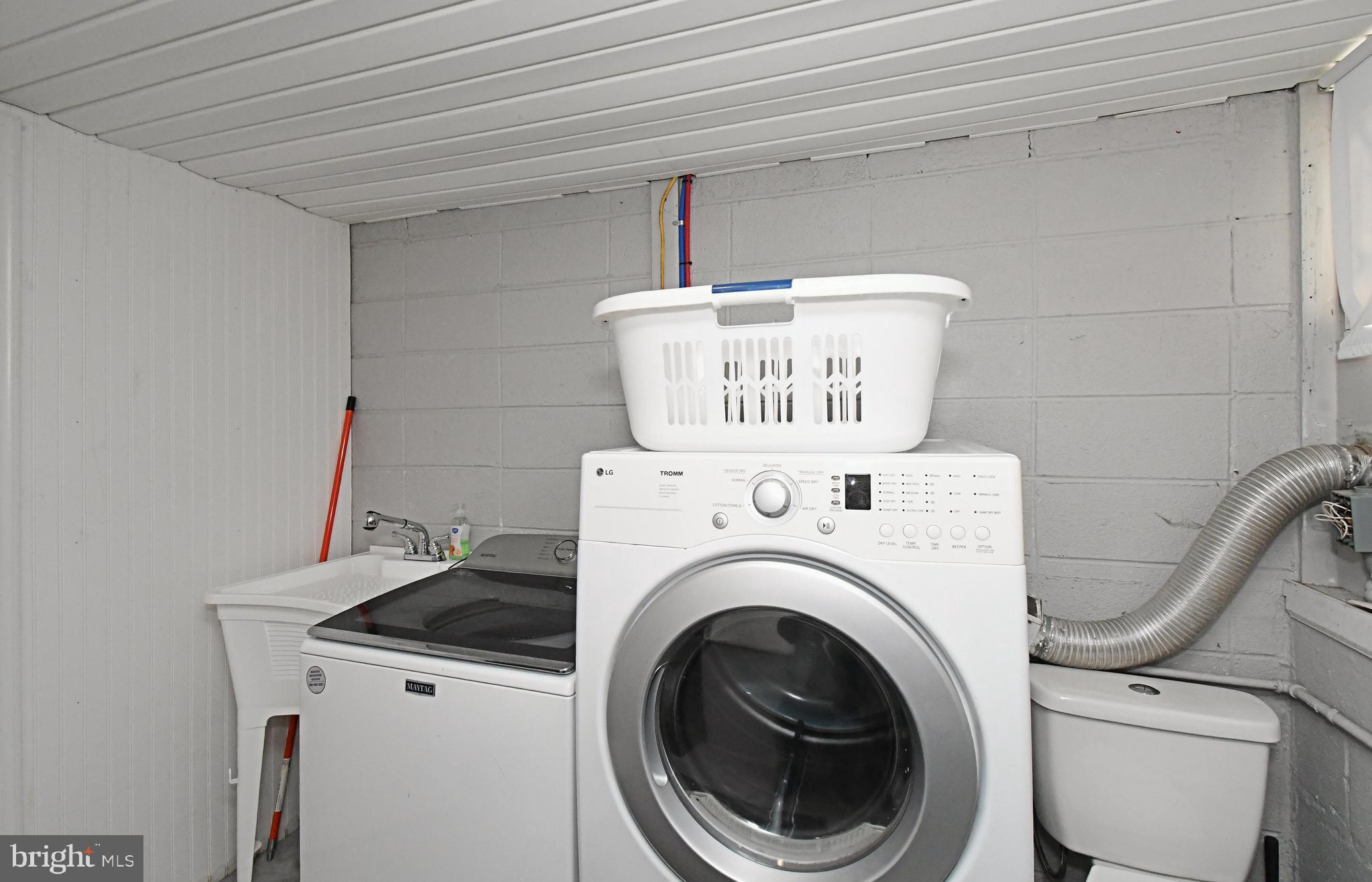 NORRISTOWN - Residential