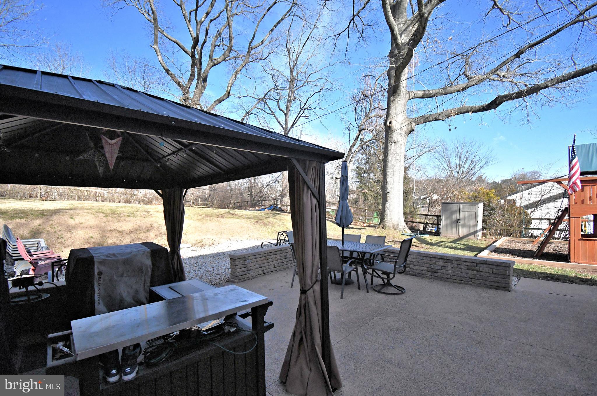 NORRISTOWN - Residential