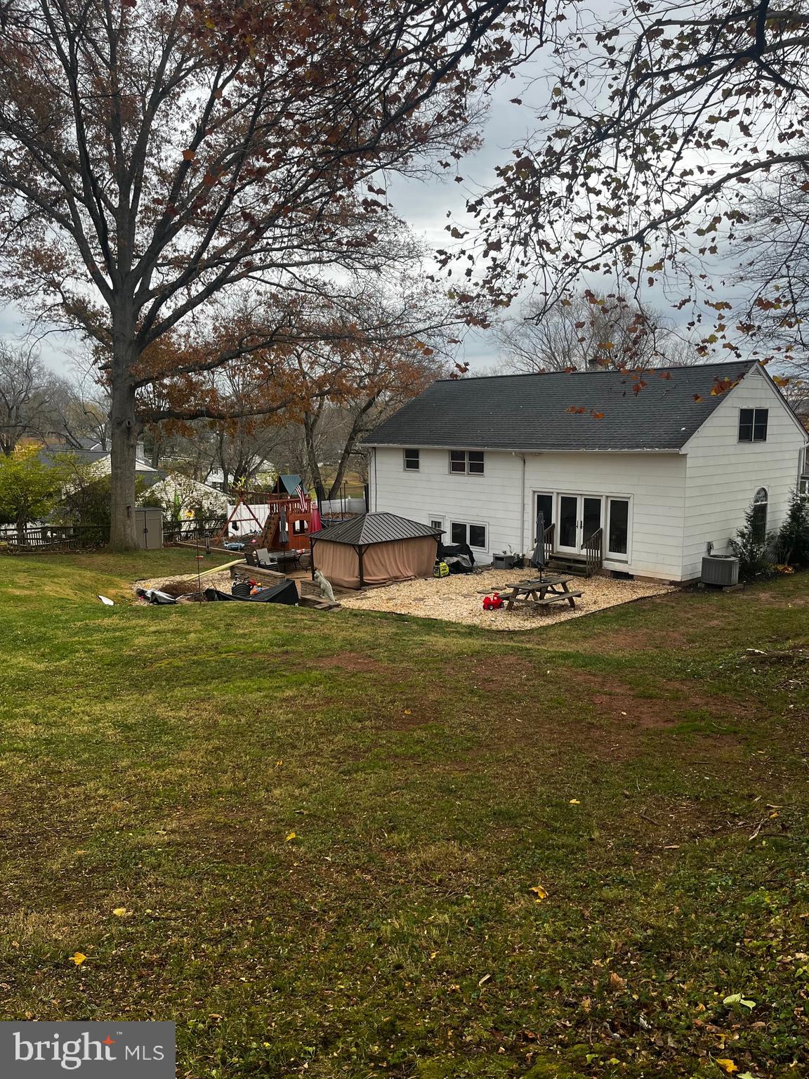 2360 N PARKVIEW DRIVE