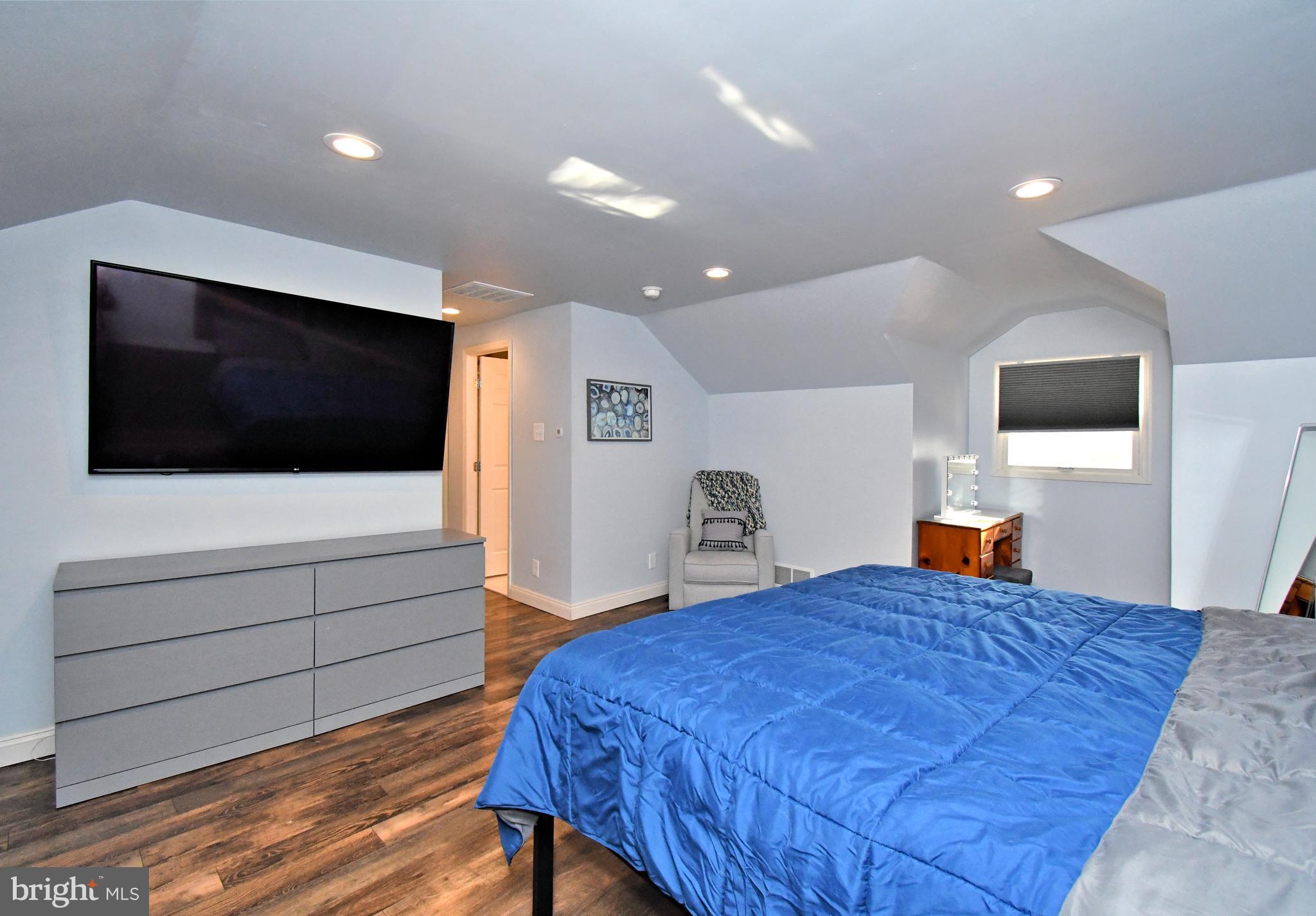 NORRISTOWN - Residential