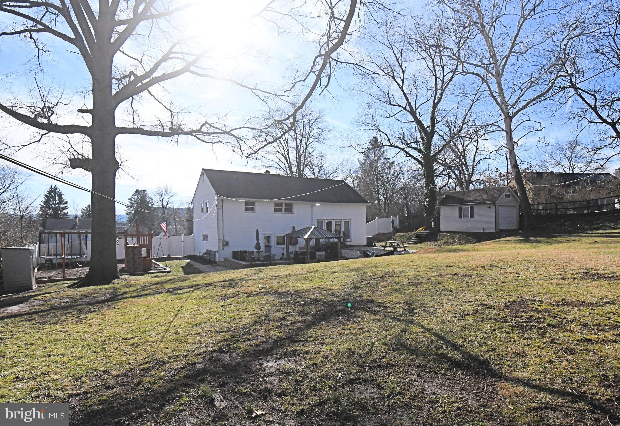 NORRISTOWN - Residential