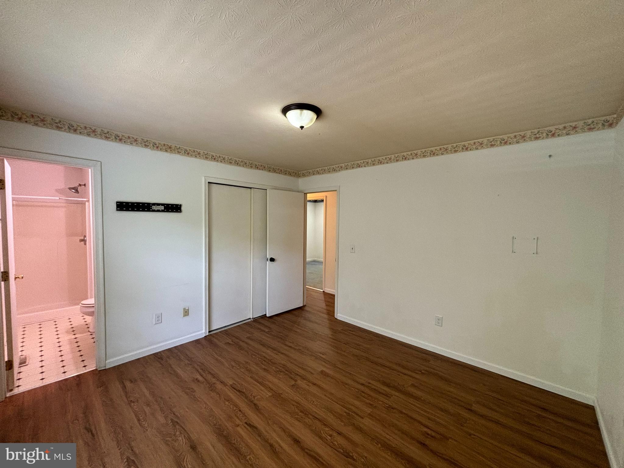 FOREST HEIGHTS - Residential Lease