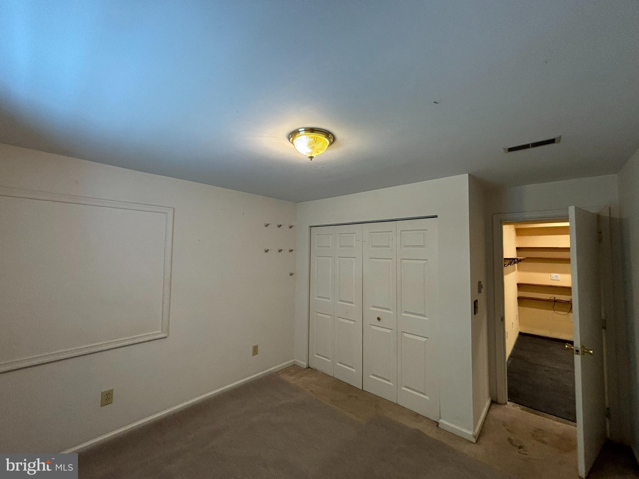 FOREST HEIGHTS - Residential Lease