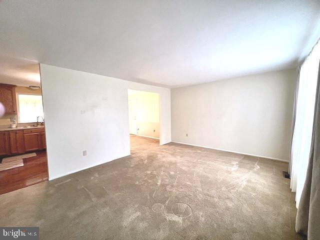 ST CHARLES BANNISTER - Residential