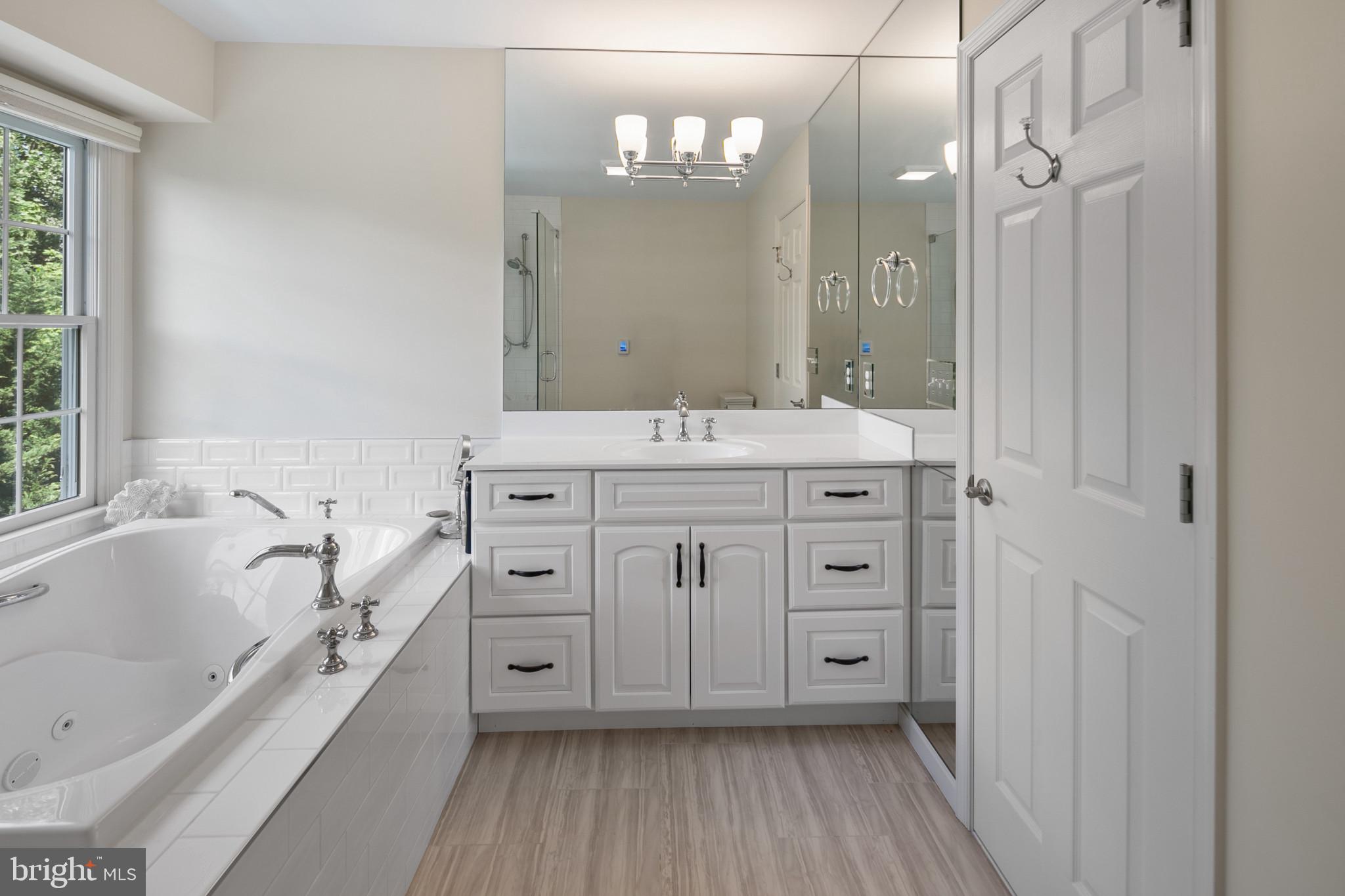 GREENE TREE - Residential