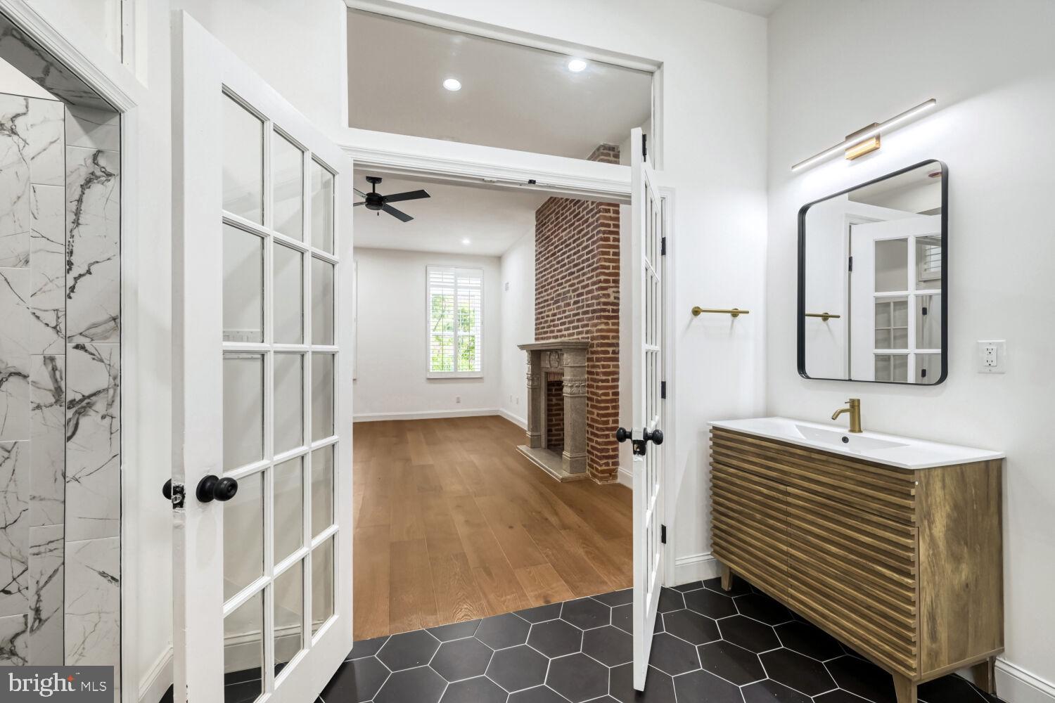 MADISON PARK HISTORIC DISTRICT - Residential Income