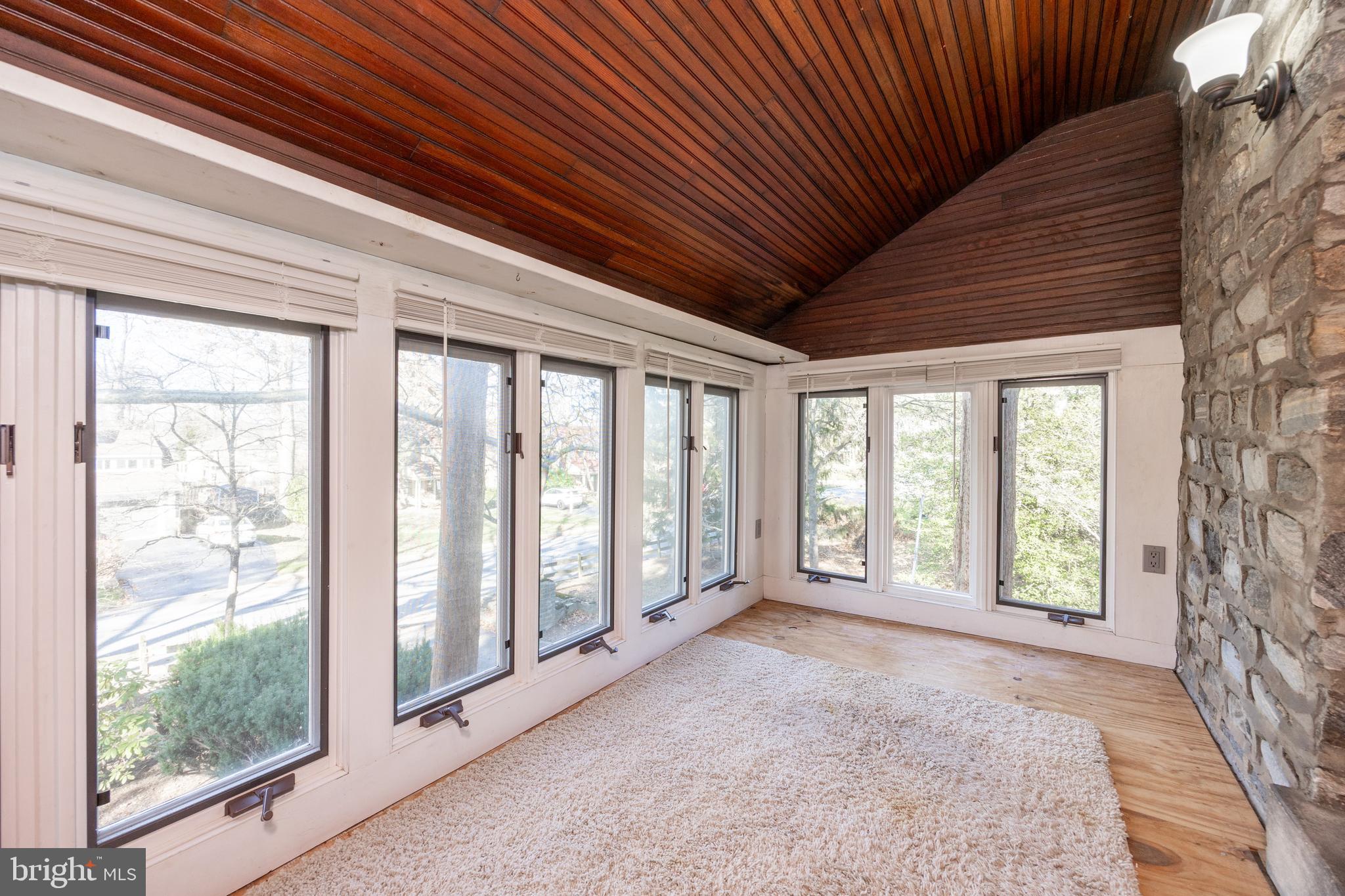 GRAND VIEW HGTS - Residential