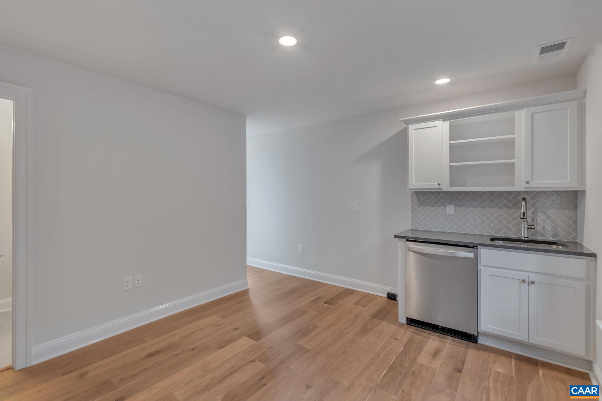 OLD TRAIL - Residential