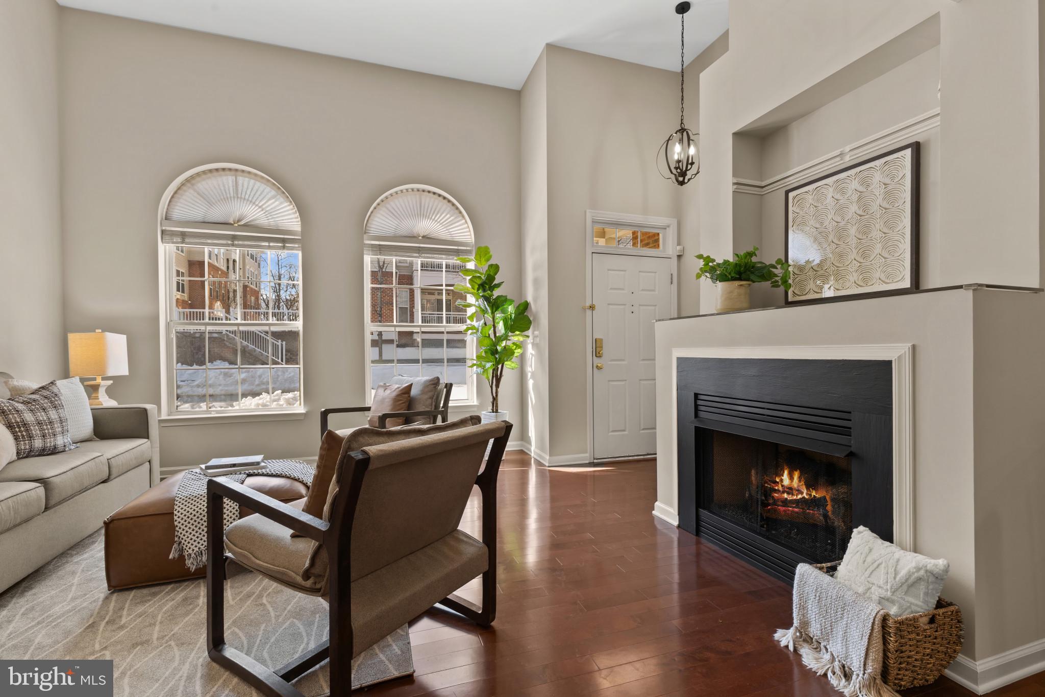 CAMERON STATION - Residential