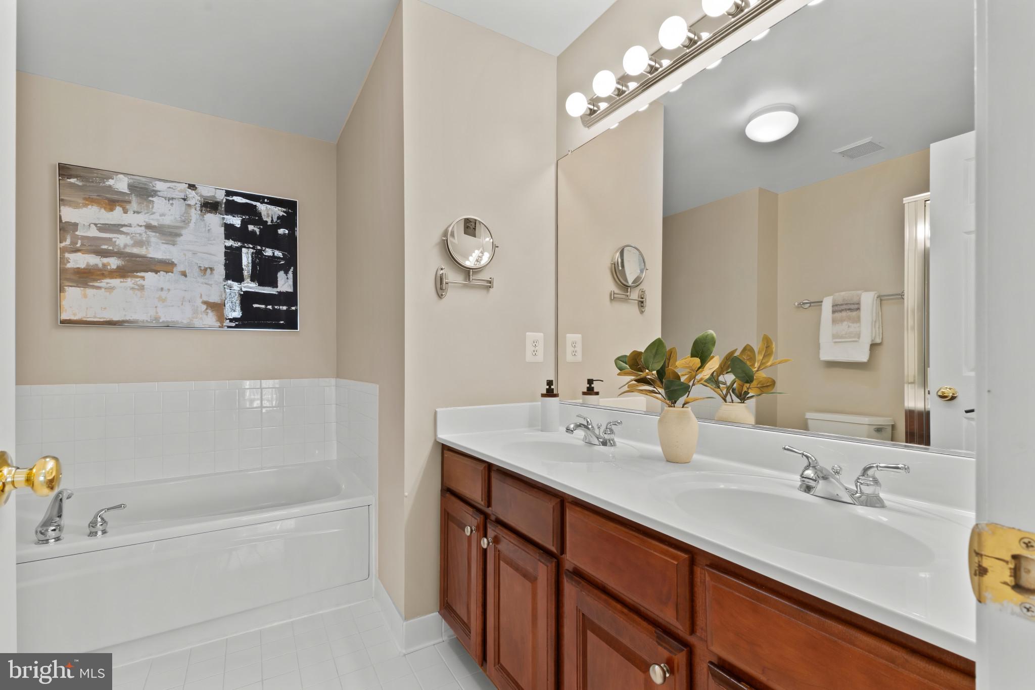 CAMERON STATION - Residential