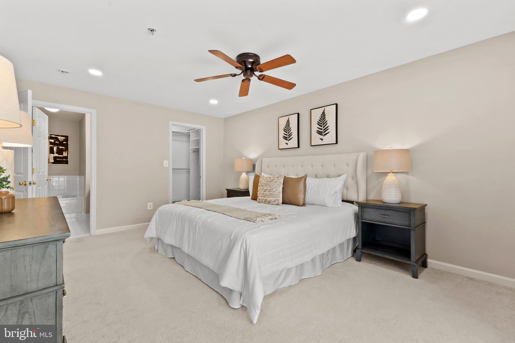 CAMERON STATION - Residential