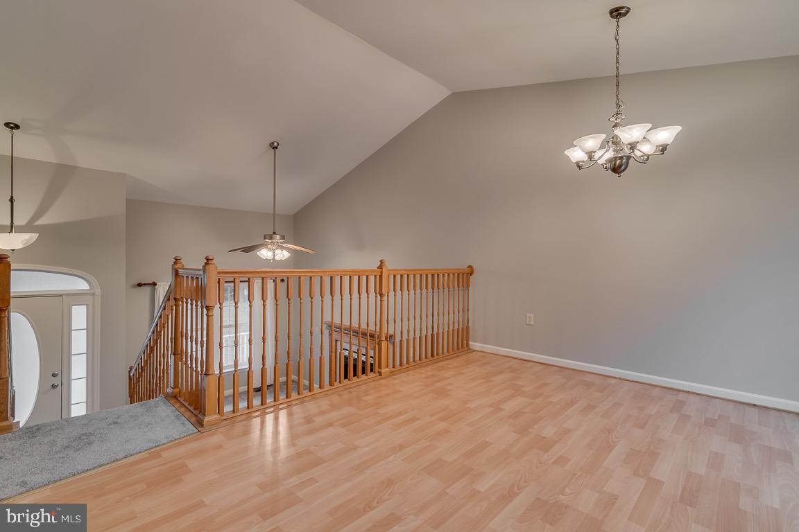 LAKE CAROLINE - Residential