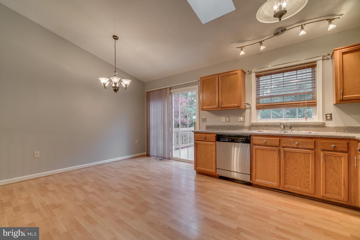 LAKE CAROLINE - Residential