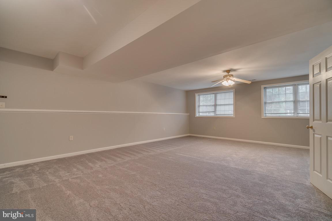 LAKE CAROLINE - Residential