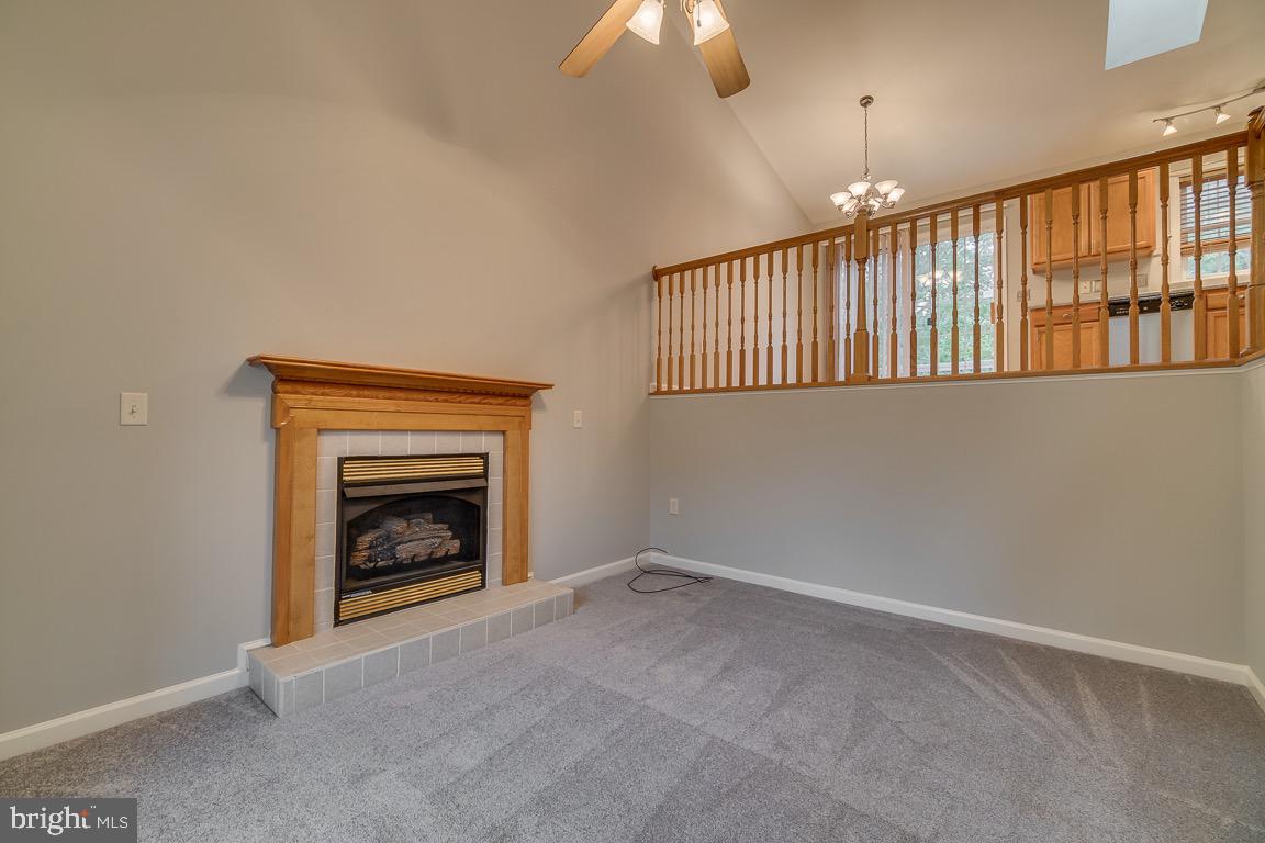 LAKE CAROLINE - Residential