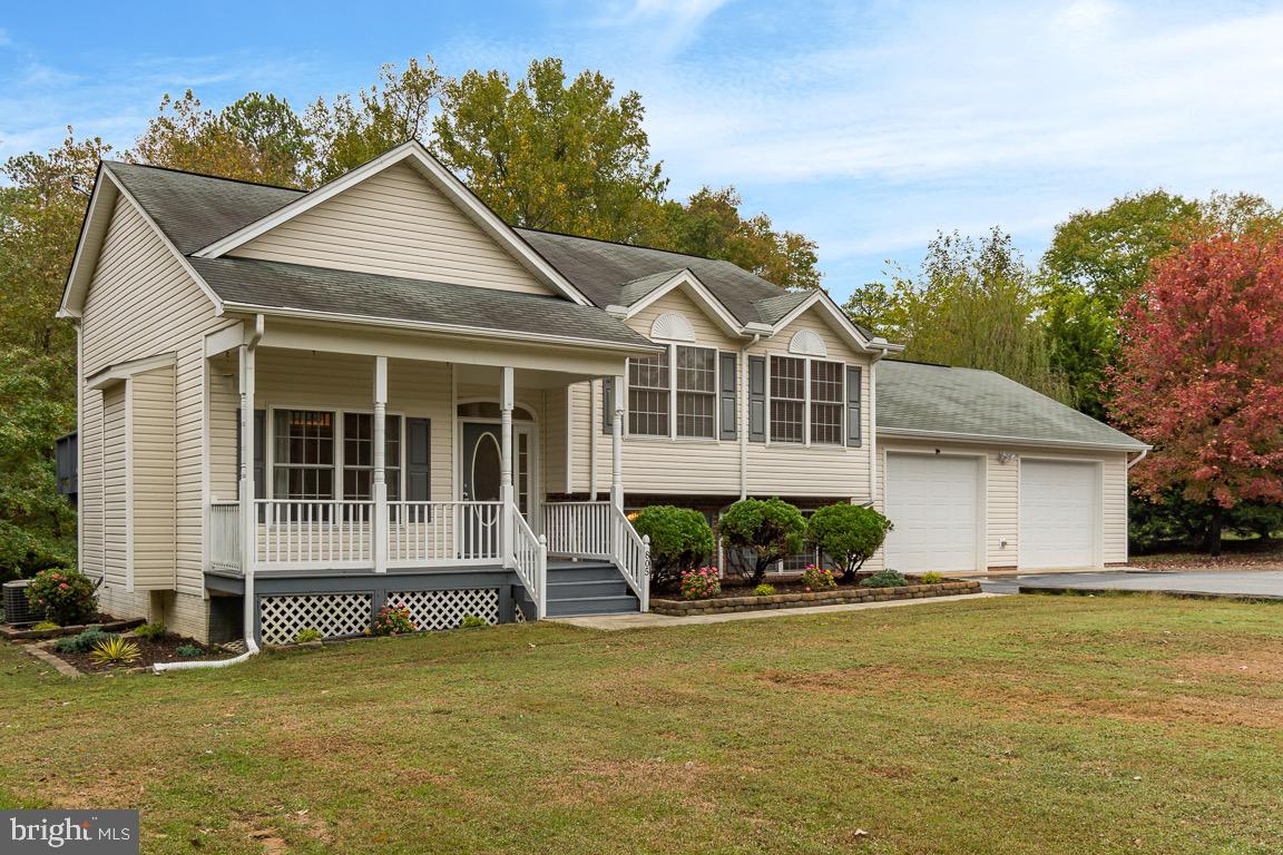 LAKE CAROLINE - Residential