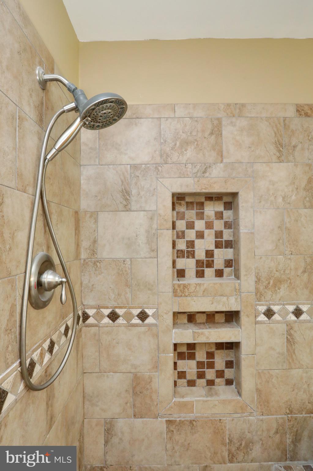 AGRICOPIA - Residential Lease