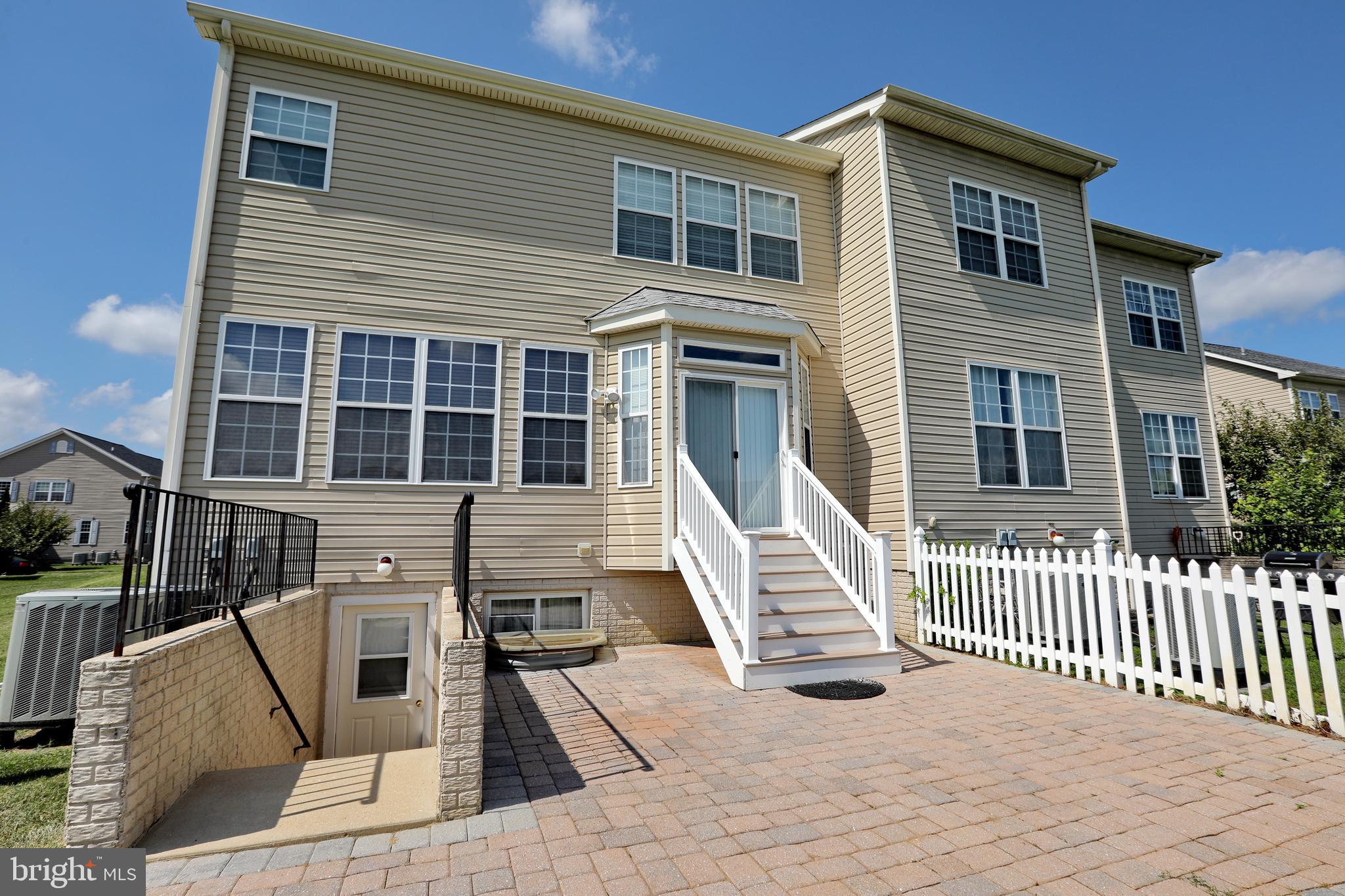 AGRICOPIA - Residential Lease