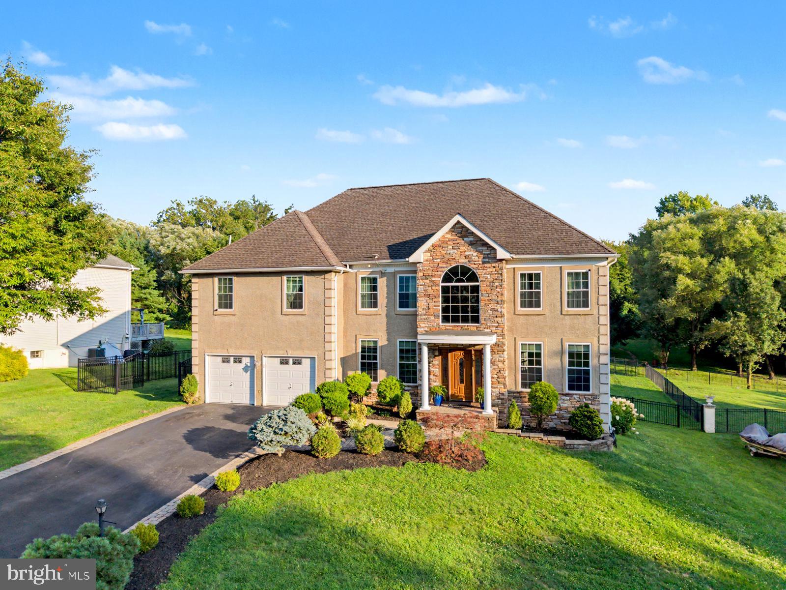 1241 JASMINE WAY