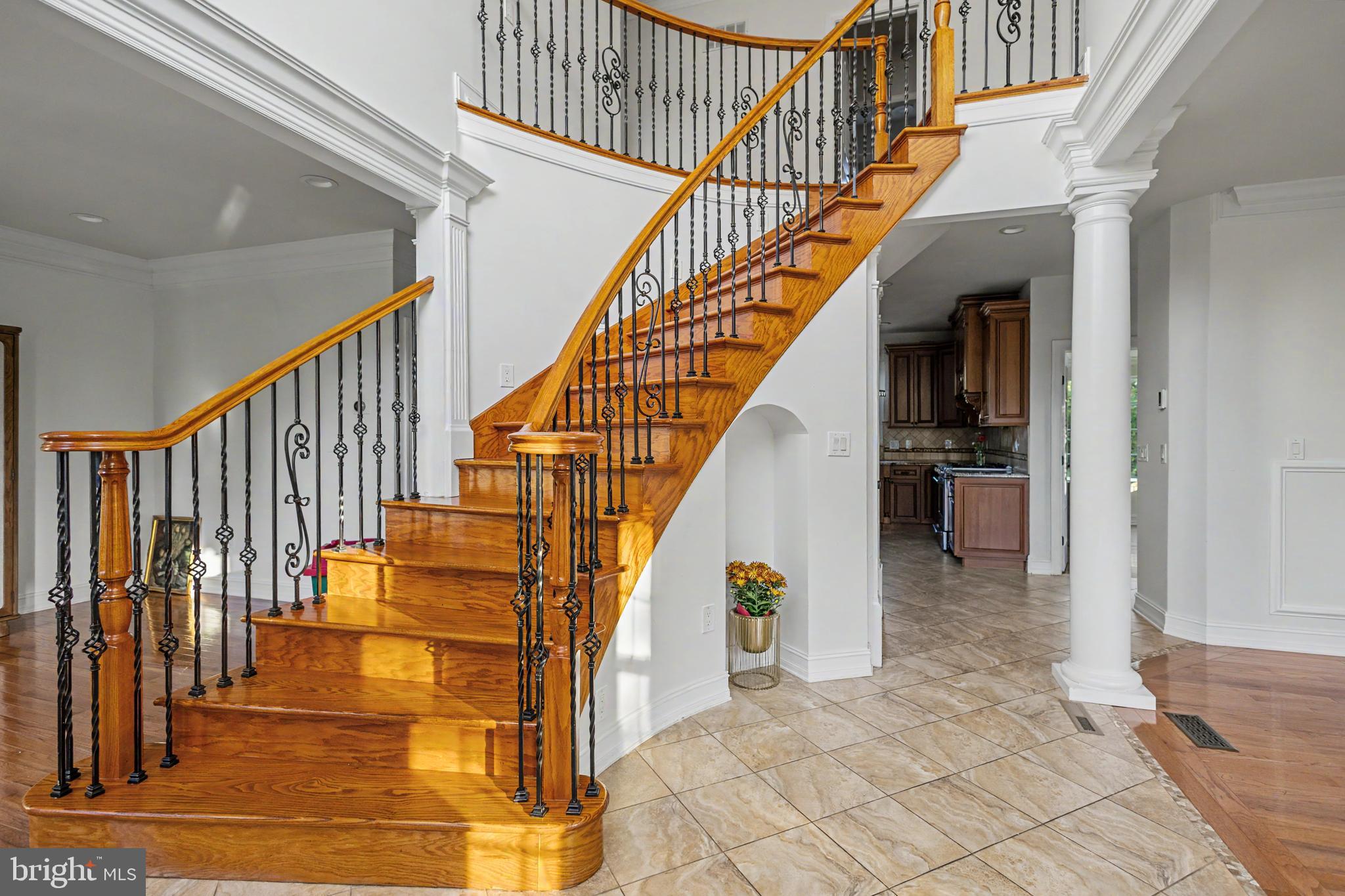 1241 JASMINE WAY