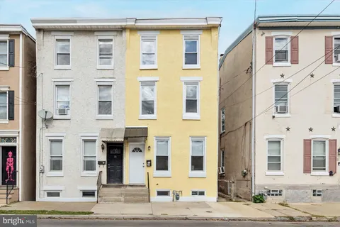 29 W 2nd Street, Bridgeport, PA MLS: PAMC2158526