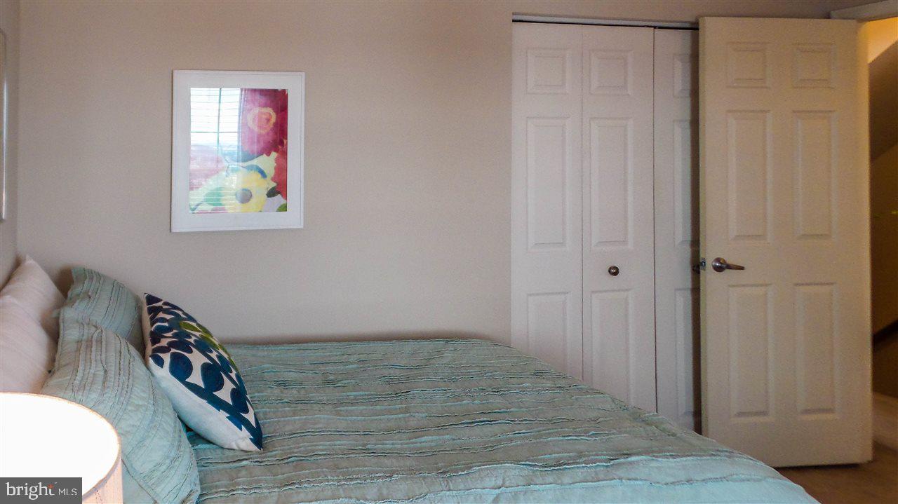 CROWN POINTE - Residential