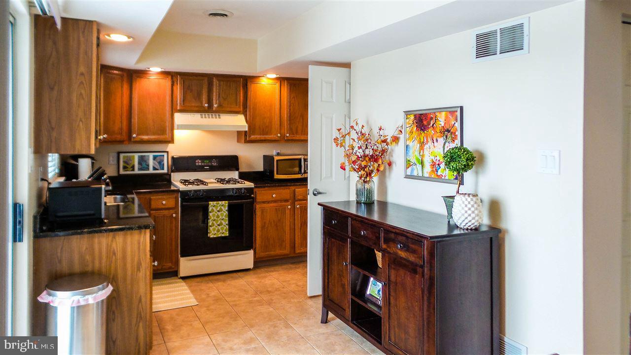 CROWN POINTE - Residential