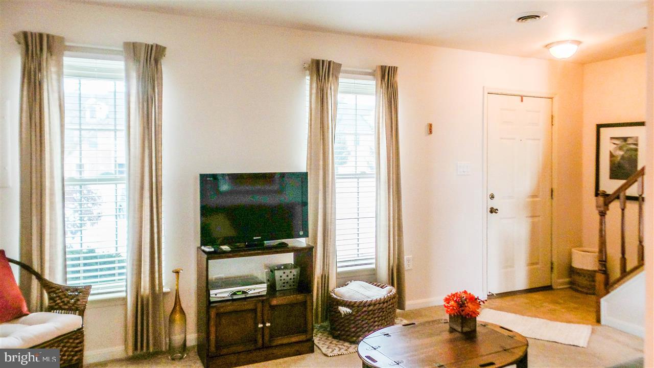 CROWN POINTE - Residential