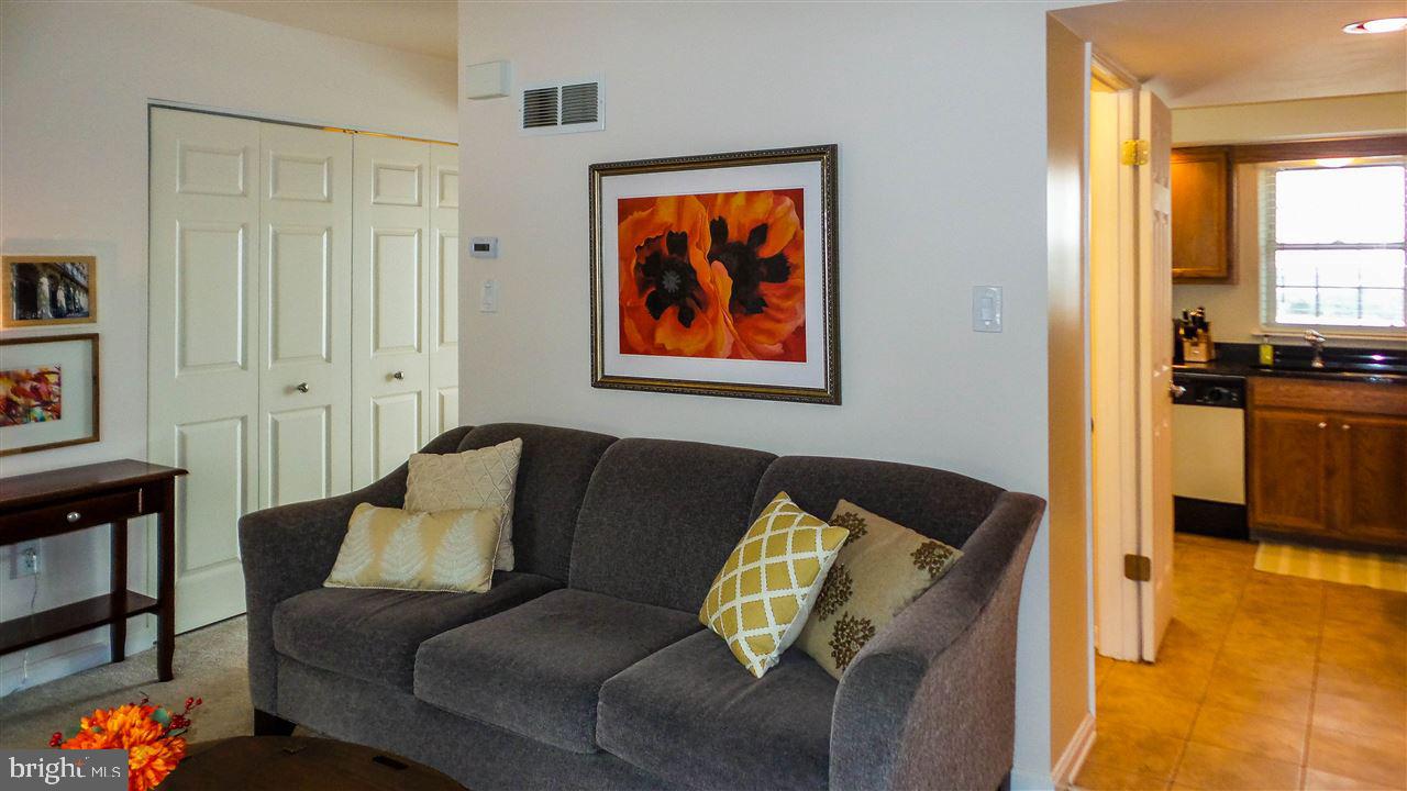 CROWN POINTE - Residential