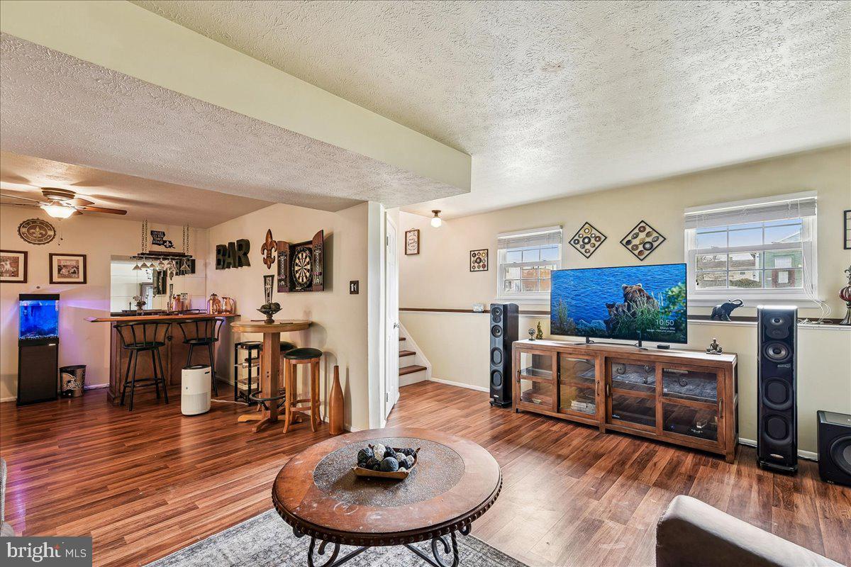 OXFORD ACRES - Residential