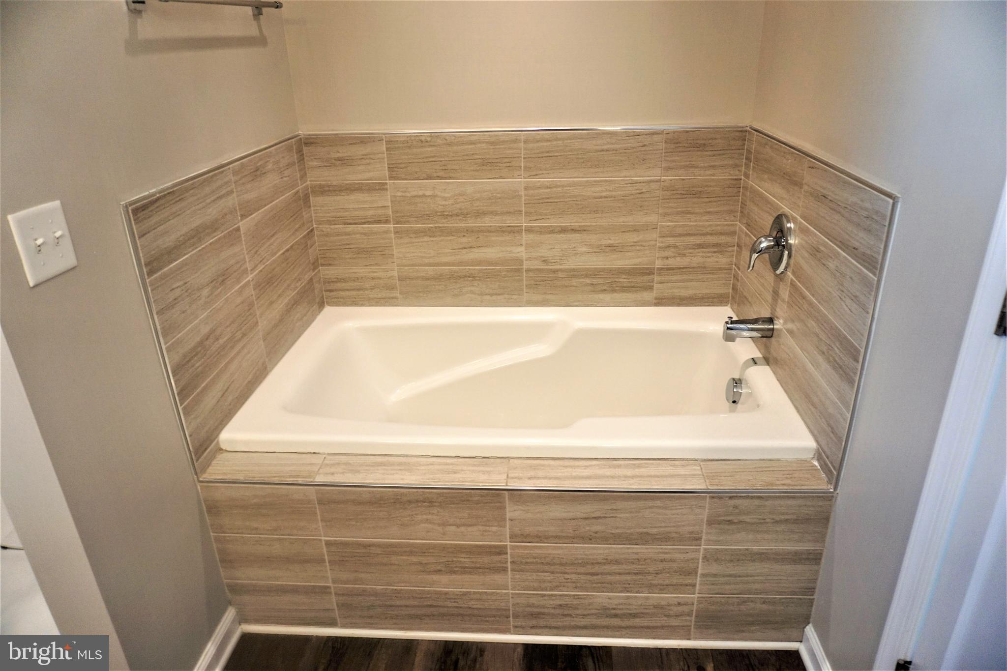 BUTLERS BRIDGE - Residential