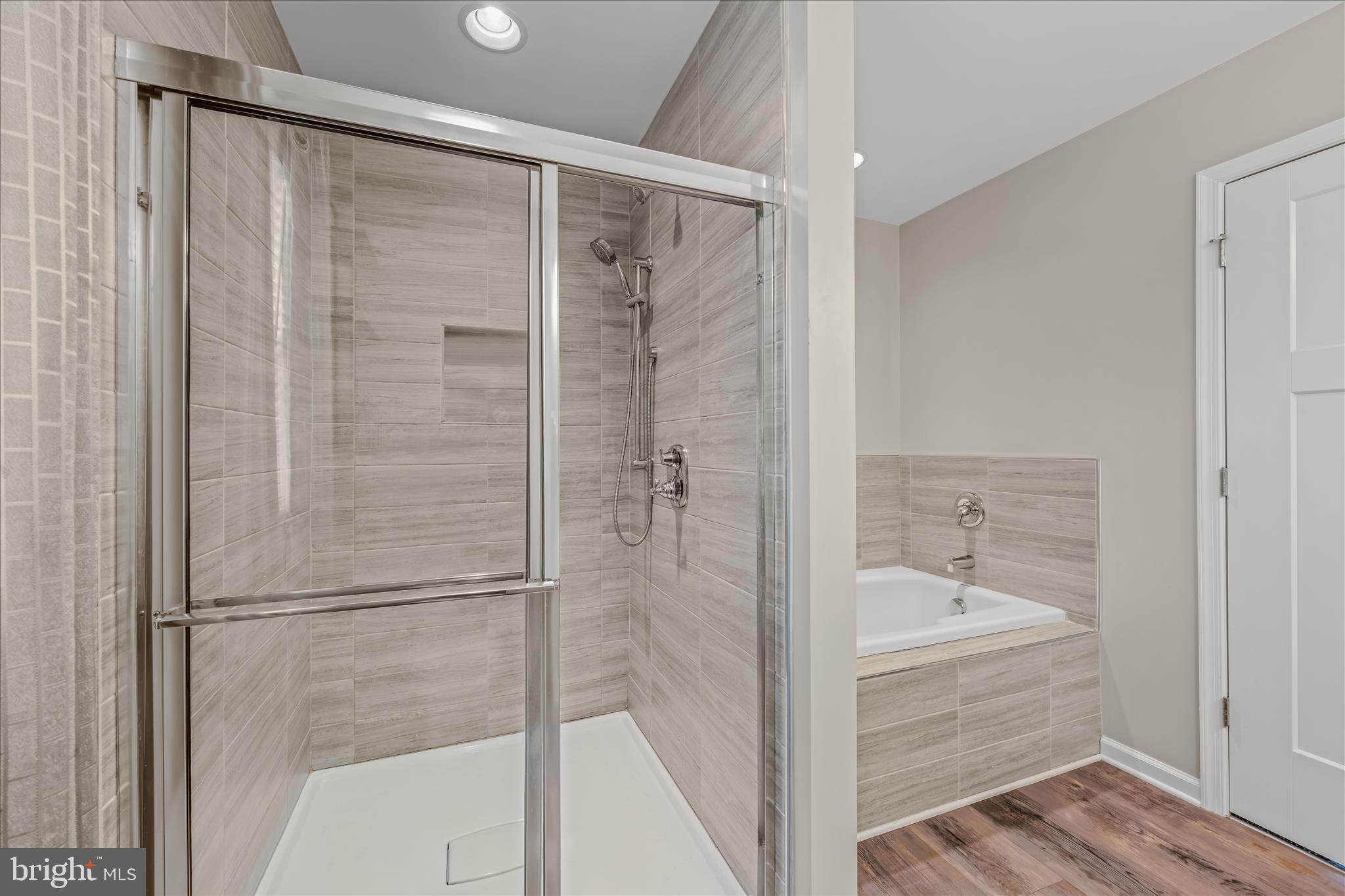 BUTLERS BRIDGE - Residential