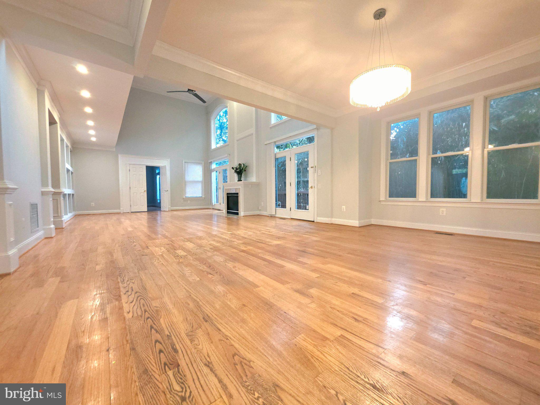 6440 COLUMBIA PIKE