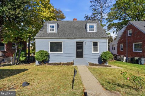Photo of 3914 Wallace Road, BRENTWOOD, MD 20722 (MLS # MDPG2181184) Photo of 3914 Wallace Road, BRENTWOOD, MD 20722 (MLS # MDPG2181184)