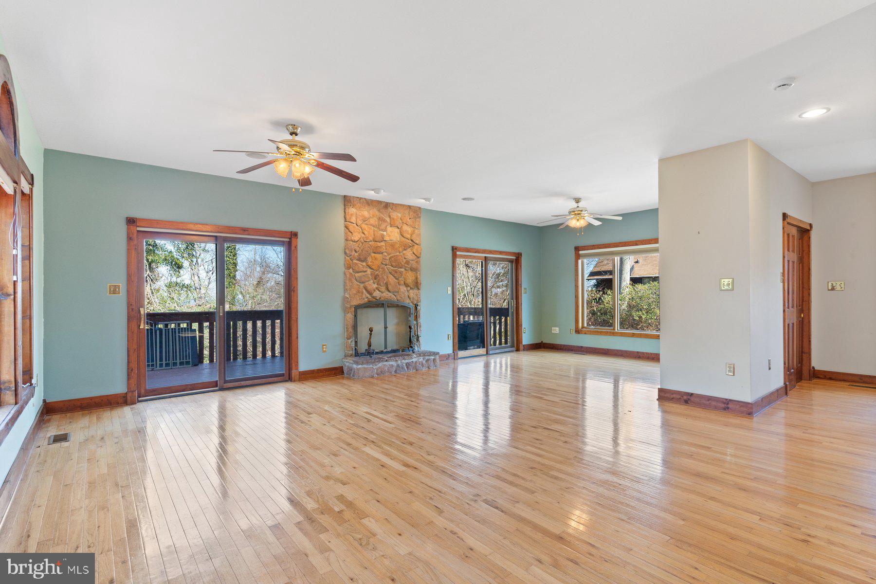 SCIENTISTS CLIFFS - Residential