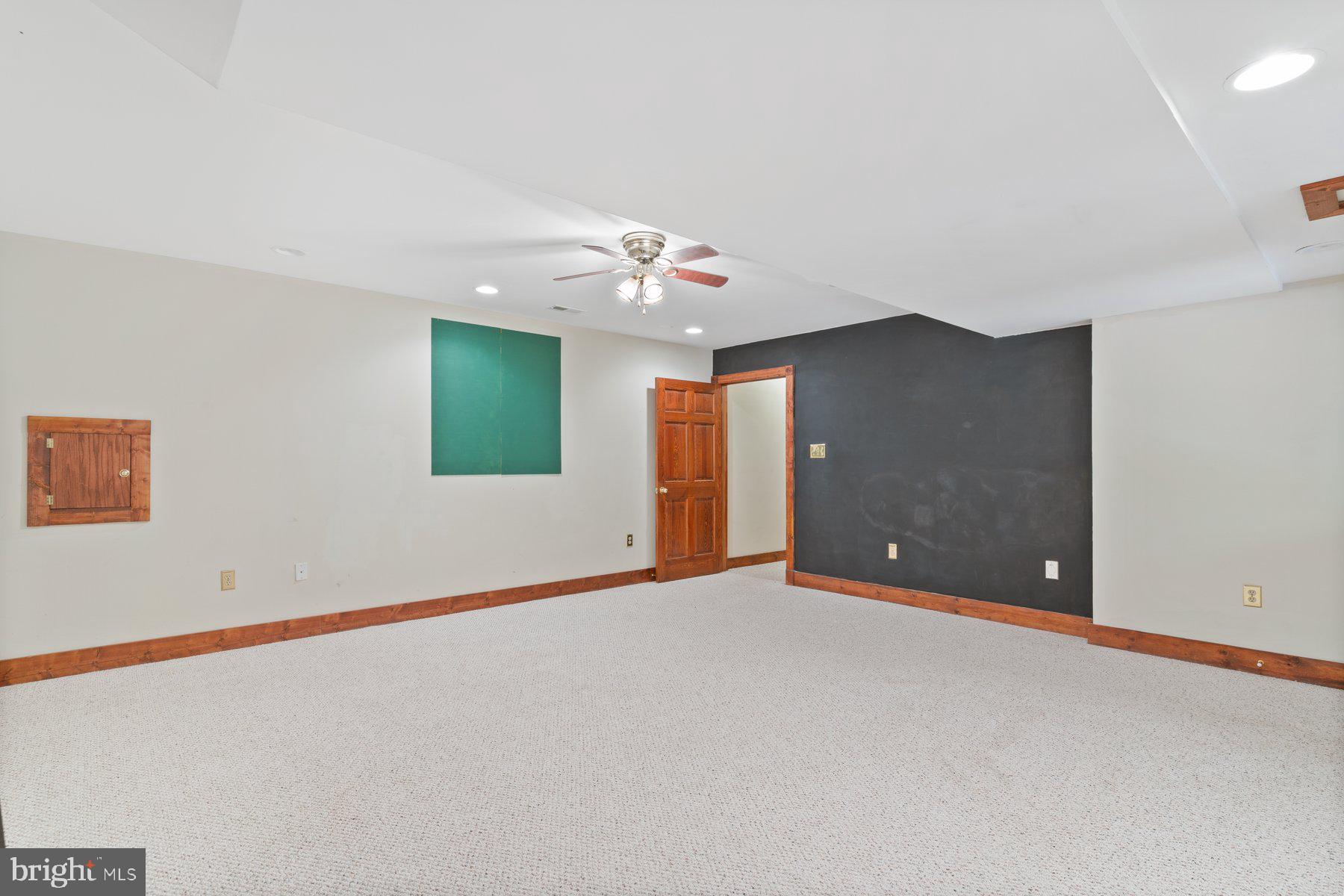 SCIENTISTS CLIFFS - Residential