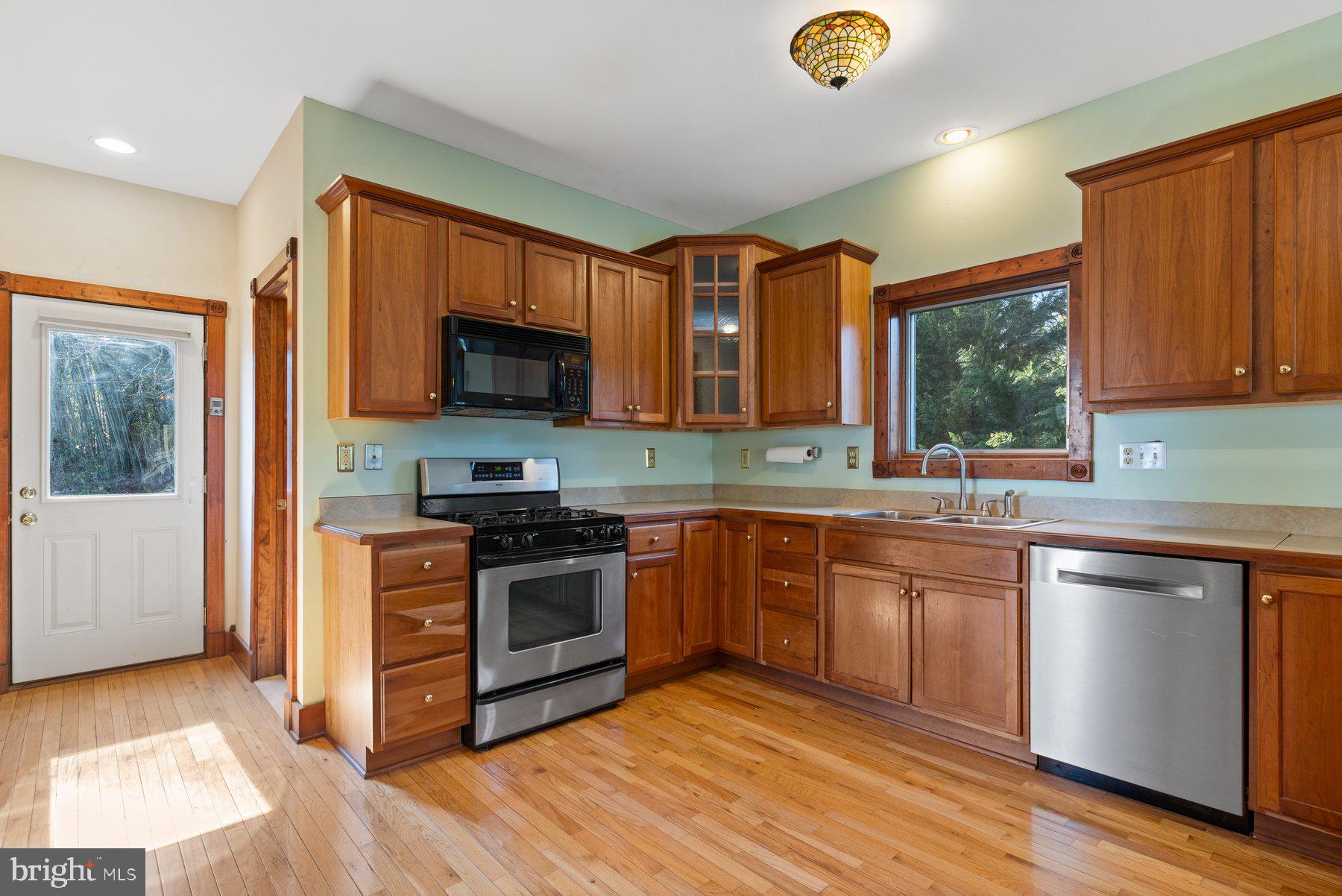 SCIENTISTS CLIFFS - Residential