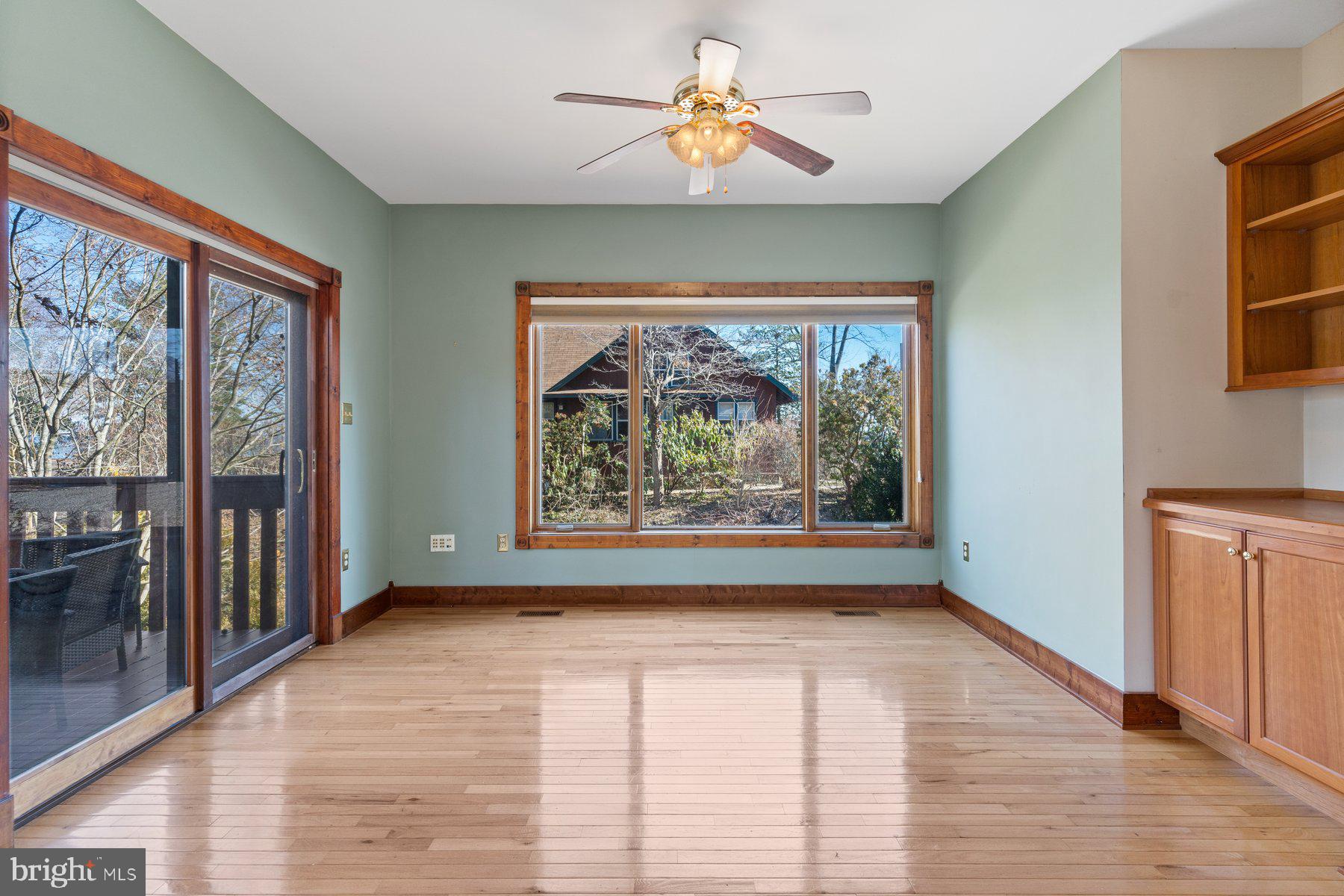 SCIENTISTS CLIFFS - Residential